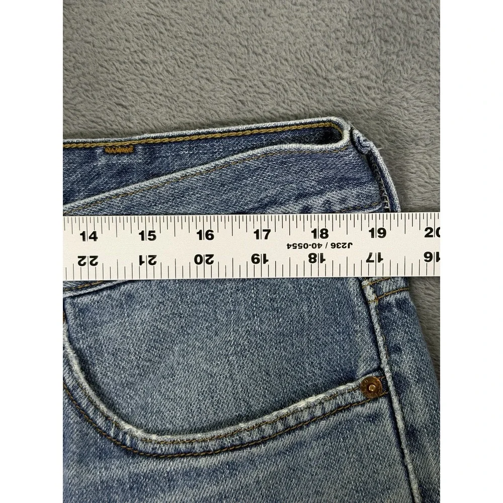 Levis Shorts Mens 38 Blue Light Wash Denim 550 Relaxed Baggy 10